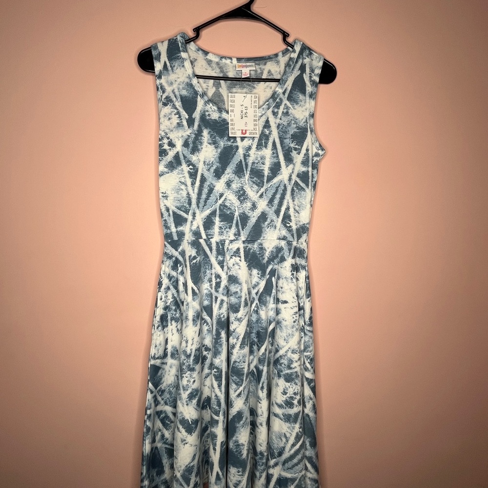 NWT LulaRoe Nicki Dress